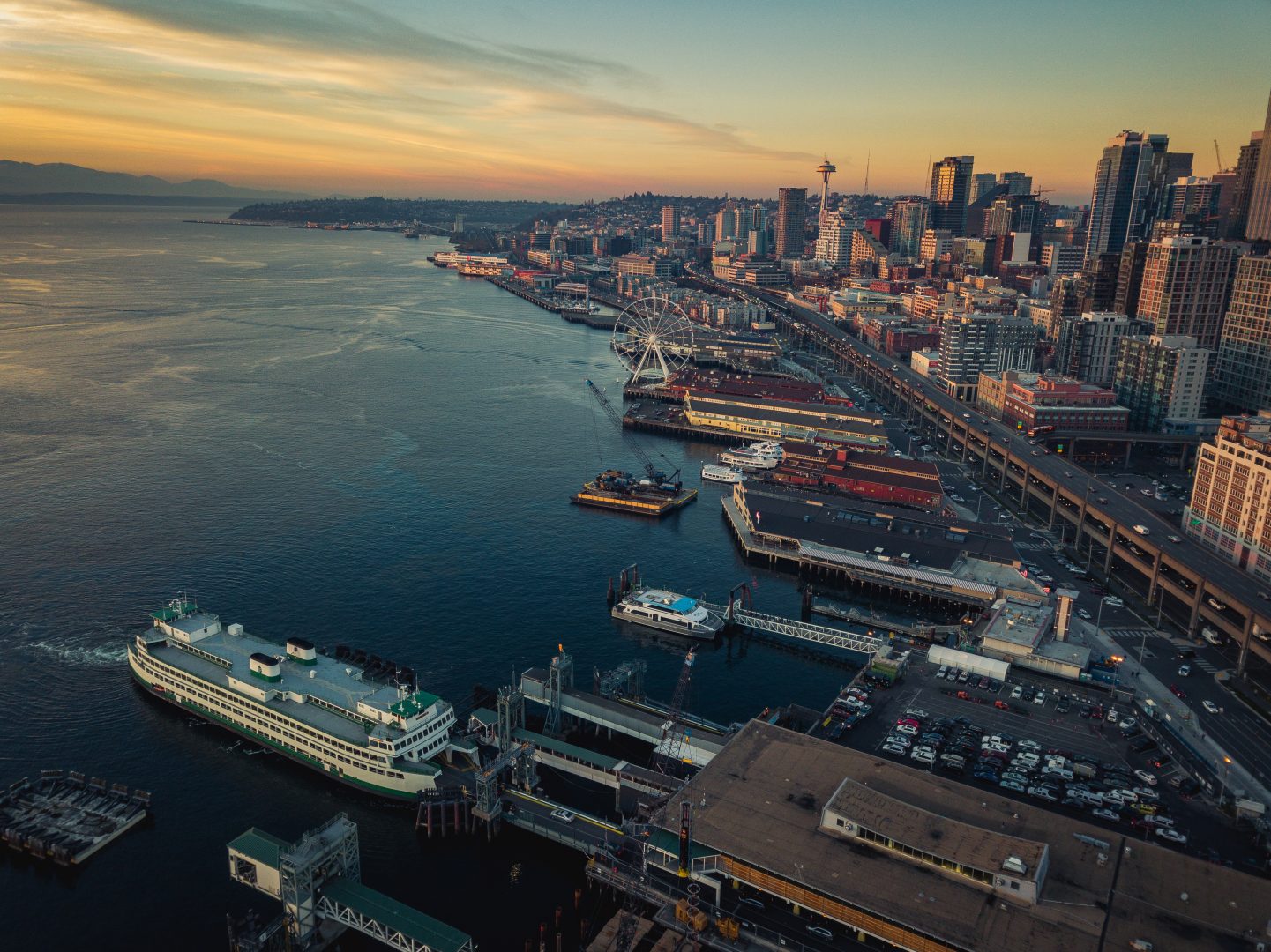 Seattle City sunset 1441x1080 - Seattle: Die Smaragdstadt am Pazifik