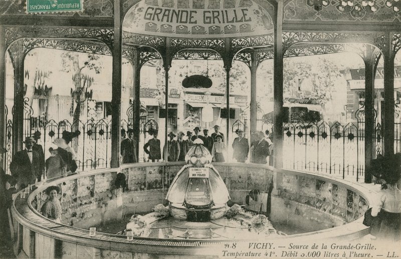 French Photographer   Source of the Grand Grille spring in Vichy Postcard sent in 1913   MeisterDrucke 337575 - Die K&ouml;nigin der Wasserst&auml;dte
