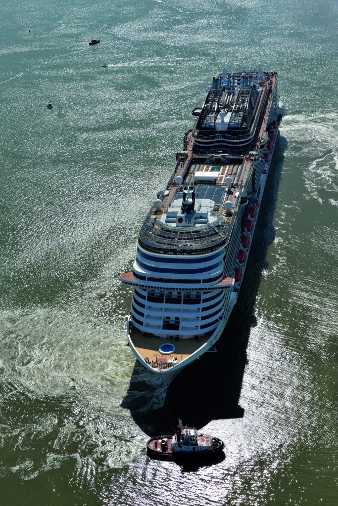 MSC Meraviglia: Vom Mittelmeer an die Elbe MSC17010578 683x1024 - MSC Meraviglia: Vom Mittelmeer an die Elbe