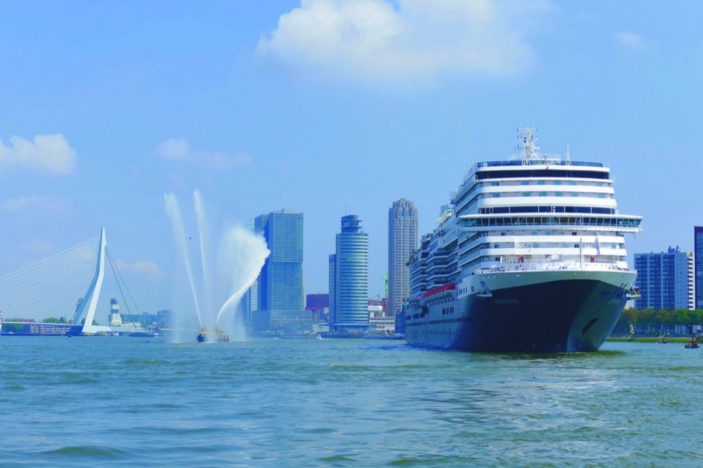 P1030523 1 1024x682 - Koningsdam Holland America Line: Royale Taufe in Rotterdam