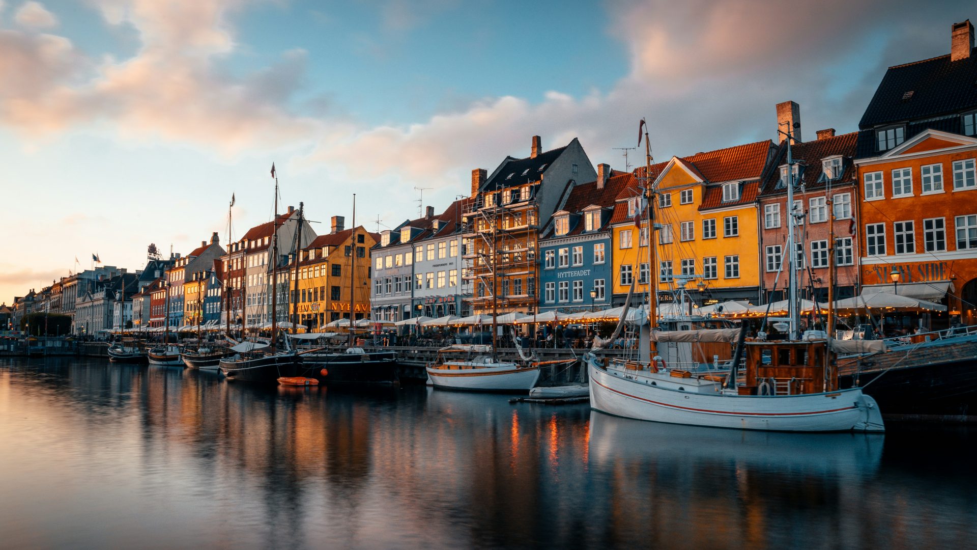 razvan mirel Xz7mcul7TlM unsplash 1920x1080 - Herman K & Kopenhagen – Eine Stadt unter Strom